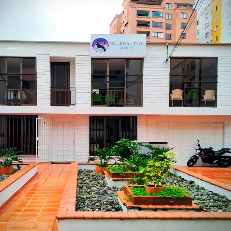 Fachada Pinares Pereira